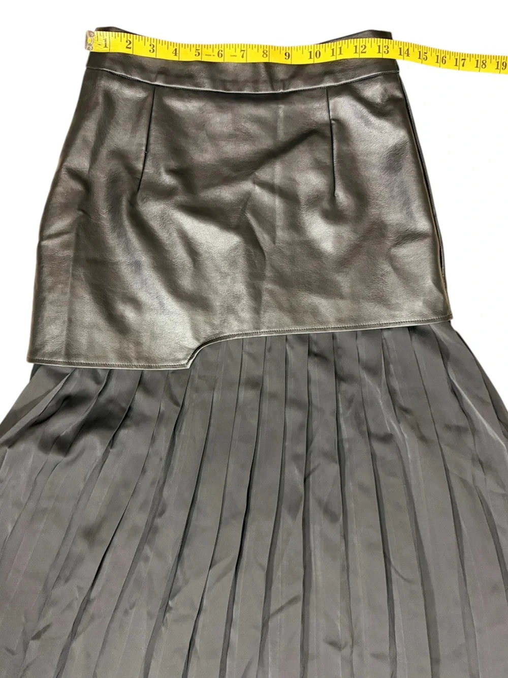Commense Black Asymmetric Patchwork Faux Leather Chiffon Pleated Midi Skirt